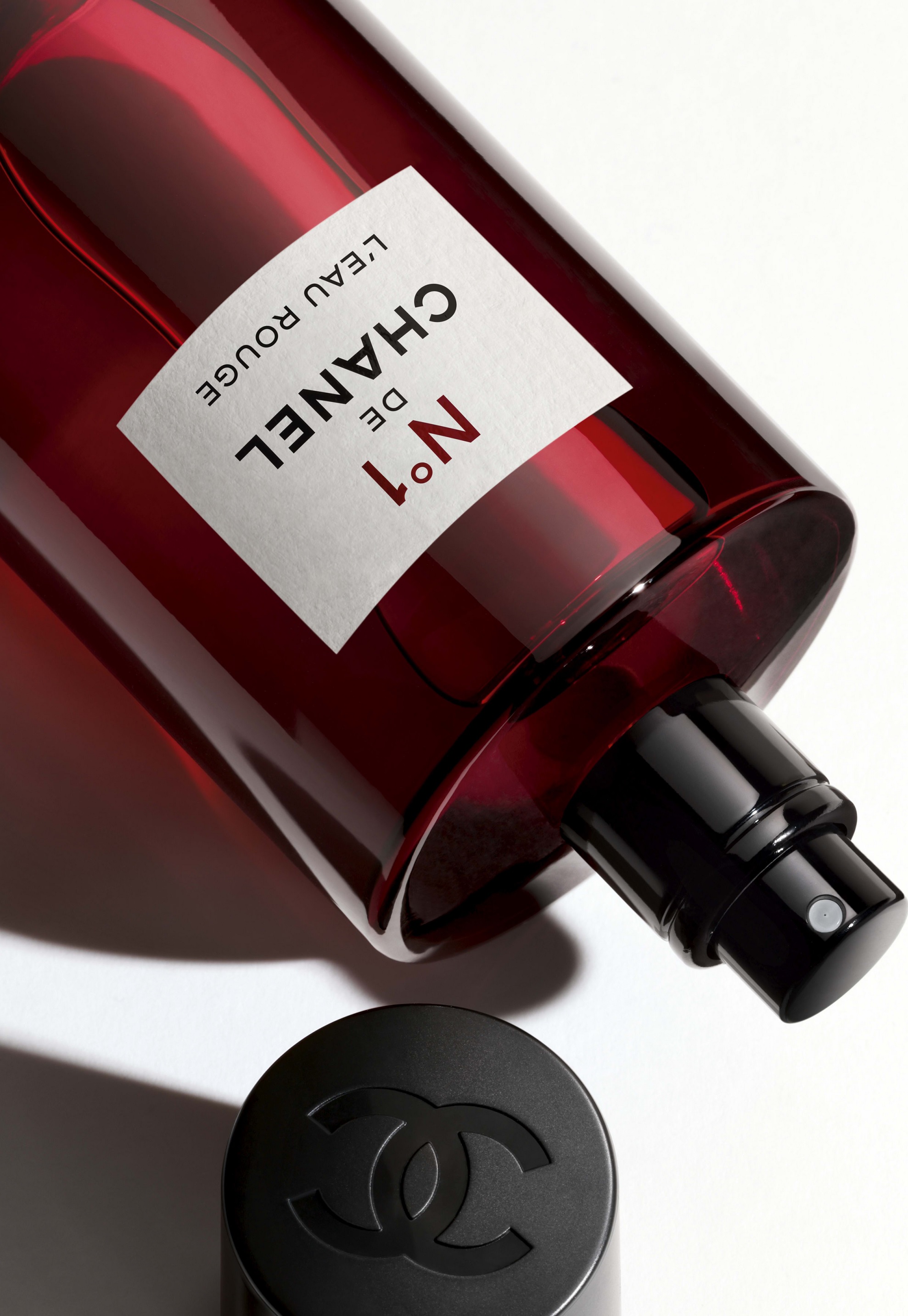 N�1 de Chanel L`Eau Rouge